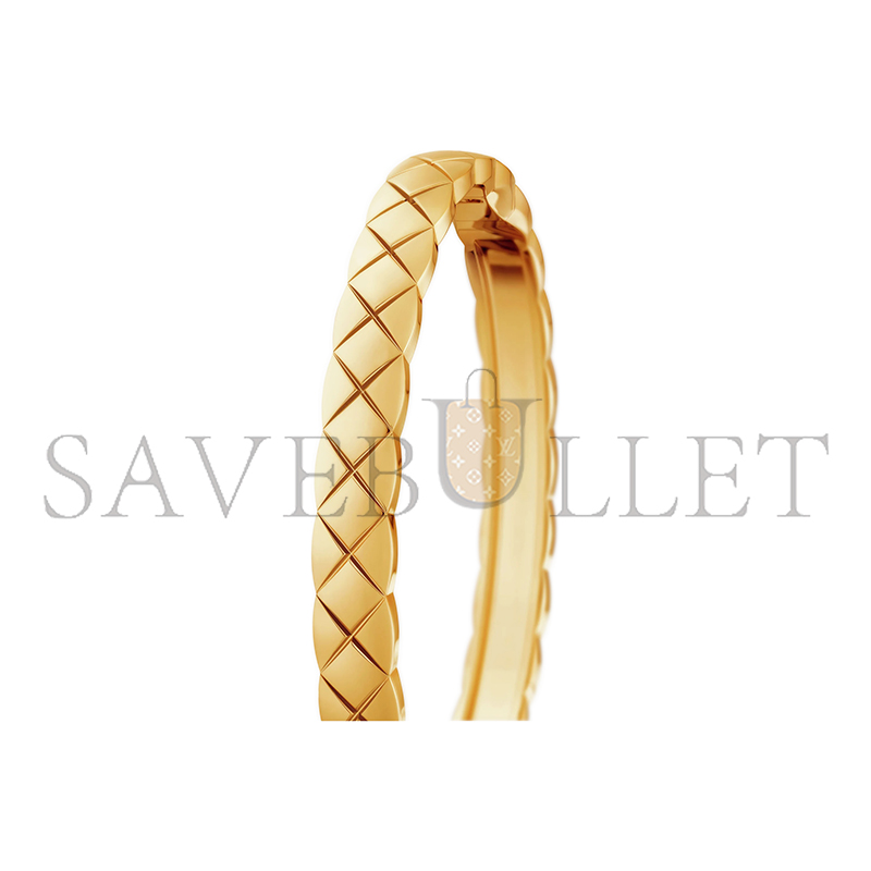 Ch*el coco crush braceletquilted motif, 18k yellow gold j13221